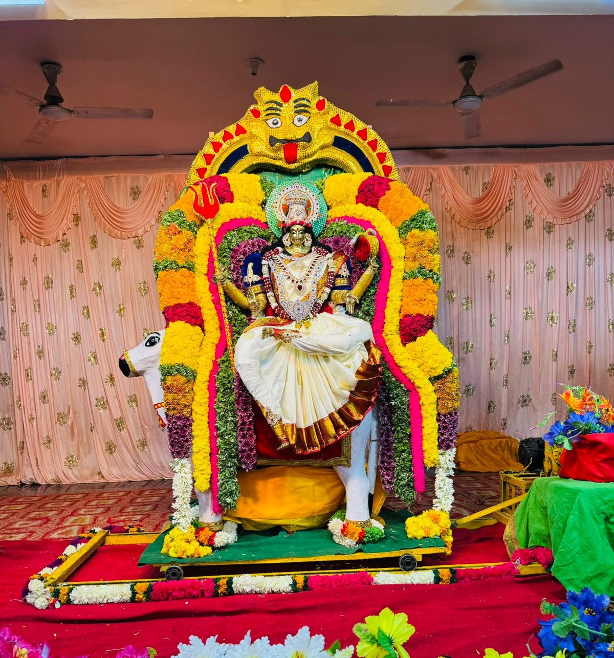 Ammavari Alankaram